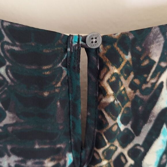 DKNYC Asymmetrical Printed Sleeveless Dress - Picture 6 of 8